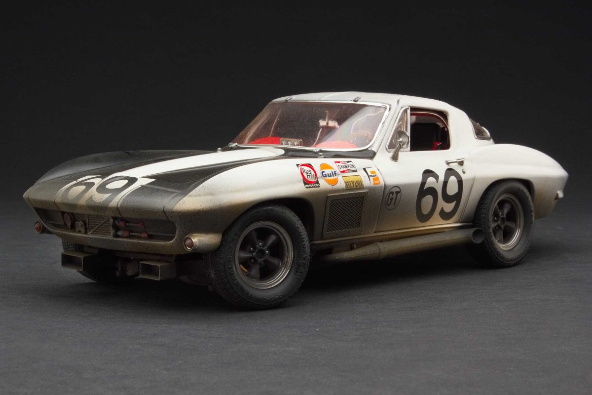 Exoto Corvette Sting Ray Competition | 1967 Sebring 12 Hours | Wilton Jowett, Jr & R. Mouat | Finish Line Plus