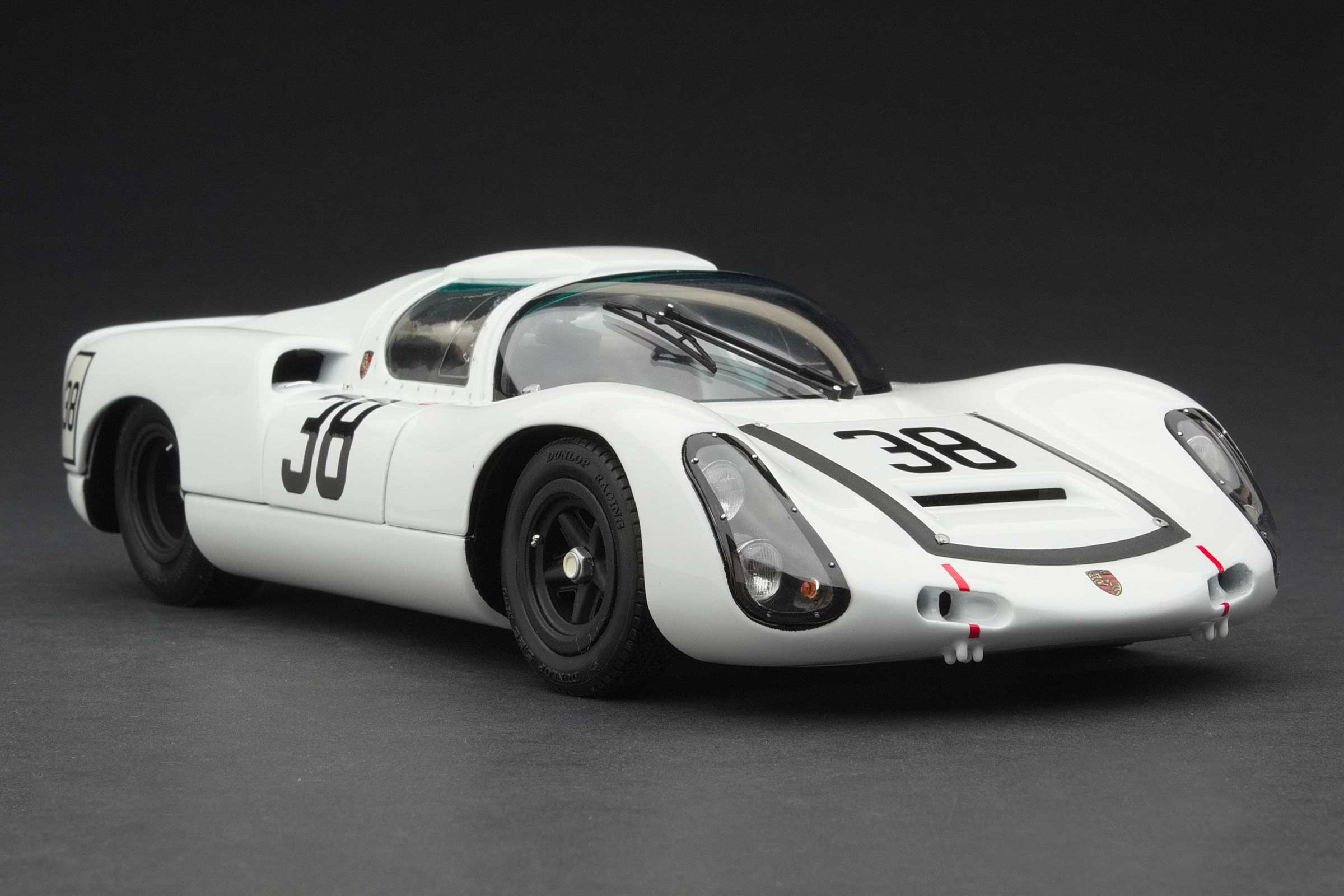 Exoto Porsche 910 | Sixth, 1967 Le Mans 24 Hours | Jochen Neerpasch, Rolf Stommelen