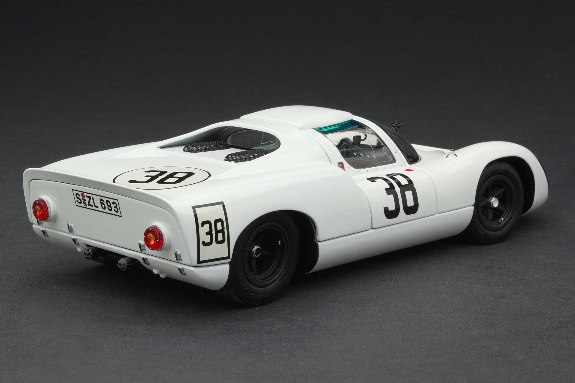 Exoto Porsche 910 | Sixth, 1967 Le Mans 24 Hours | Jochen Neerpasch, Rolf Stommelen - Image 4