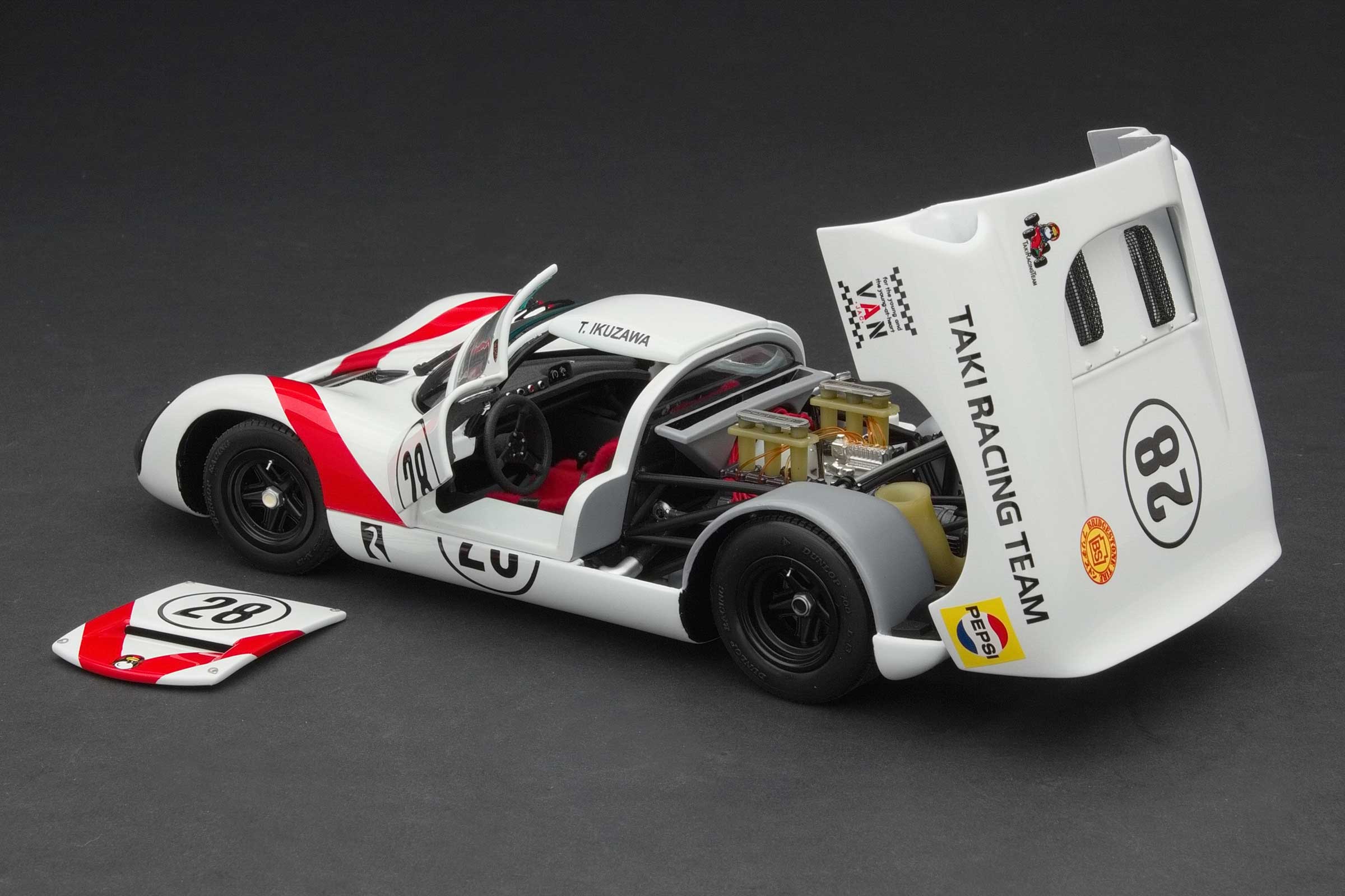 Exoto Porsche 910 | Second, 1968 Grand Prix of Japan | Taki | Tetsu Ikuzawa - Image 4