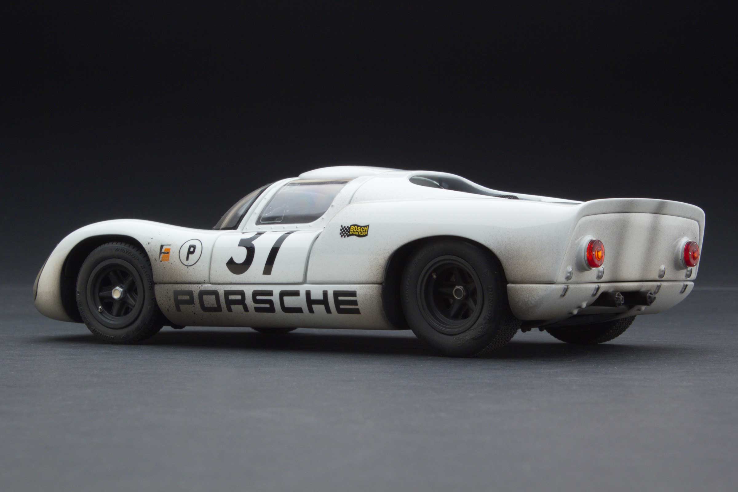 Exoto Porsche 910 | 1967 Sebring 12 Hours 2nd in class/4th overall | Jo Siffert, Hans Hermann | Finish Line Plus - Image 4
